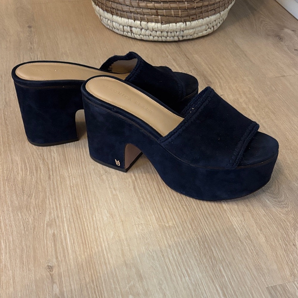 Veronica Beard navy suede block heels